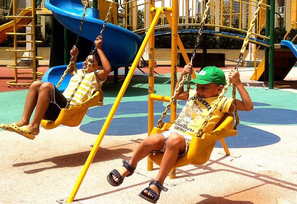 How to ensure comfort and safety of the playgrounds
